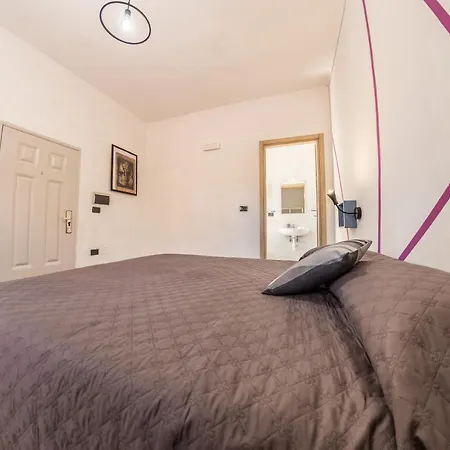 L'aurora ベッド・アンド・ブレックファスト 3*